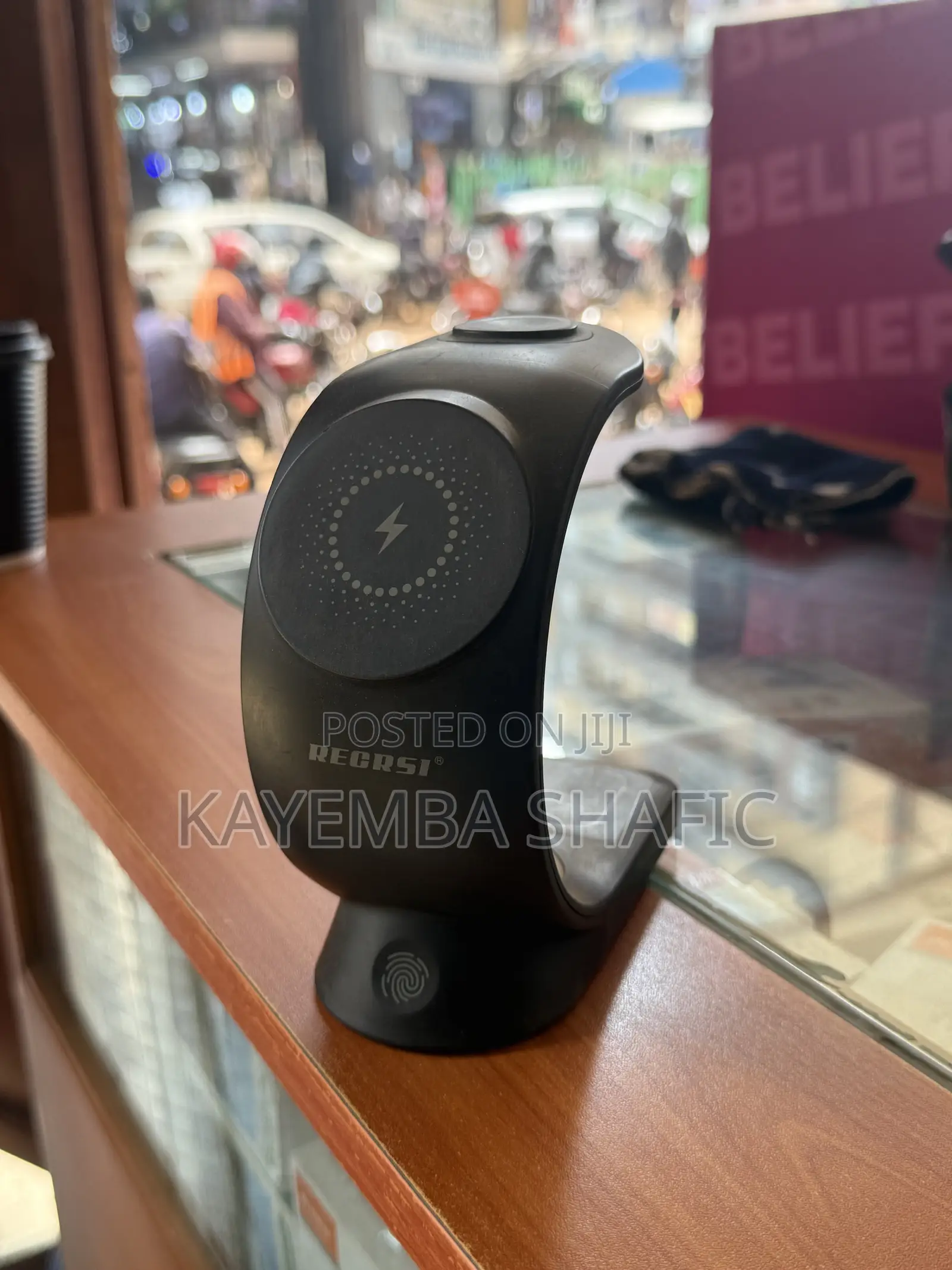 Recrsi 3-in-1 RGB Magnetic Wireless Fast Charging Station WLS-