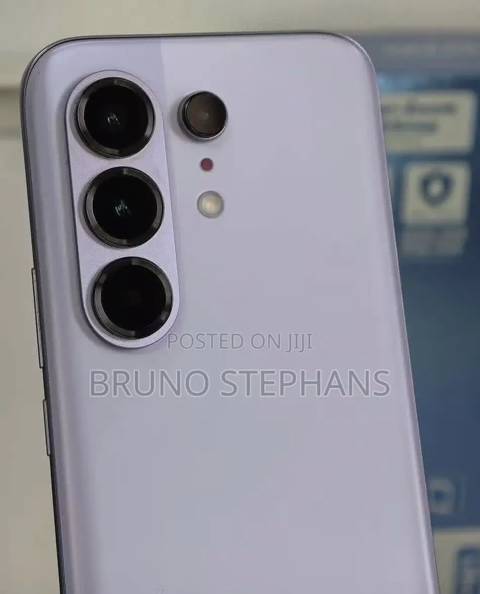 New Tecno Camon 50 Ultra 256 GB Purple