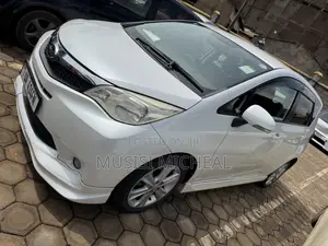 Subaru Trezia 1.3i 2012 White