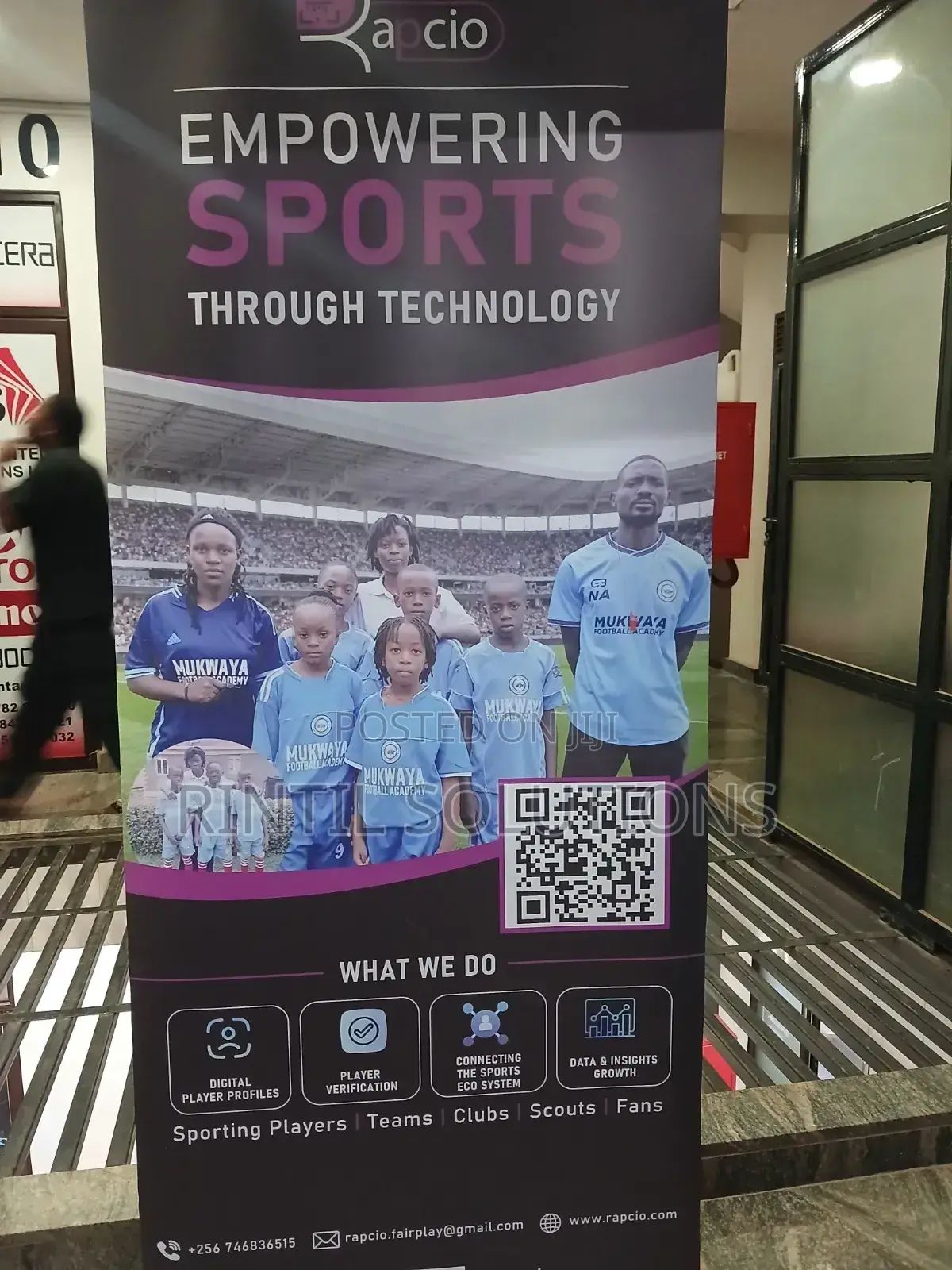 Posters and Banner (Large Format Printing)