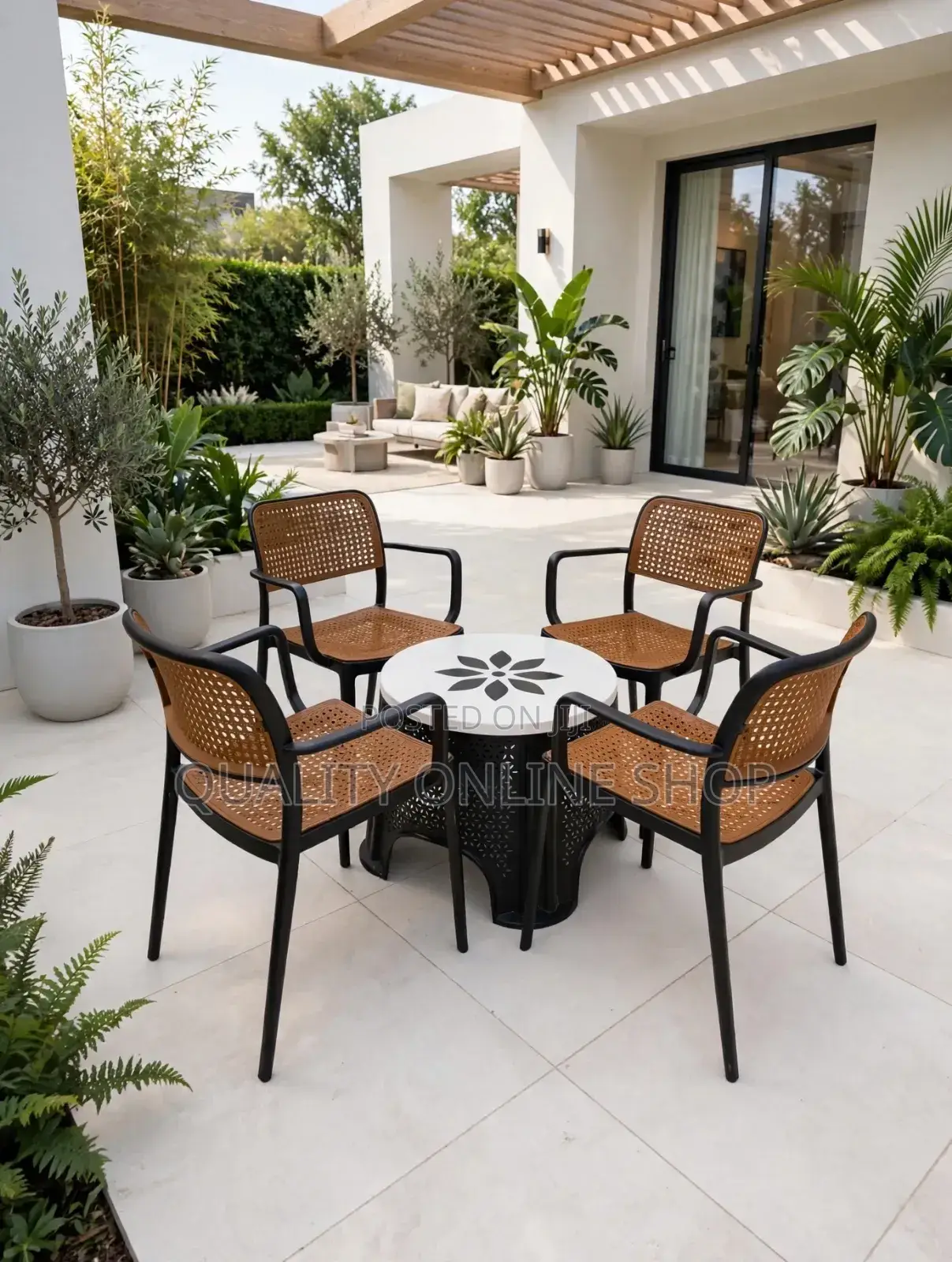 Hotels/Bars/Restaurant/Beach Plastic Table and Chairs