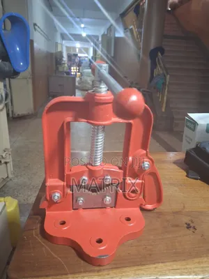 Heavy Duty Pipe Vise 2 Inch (2")