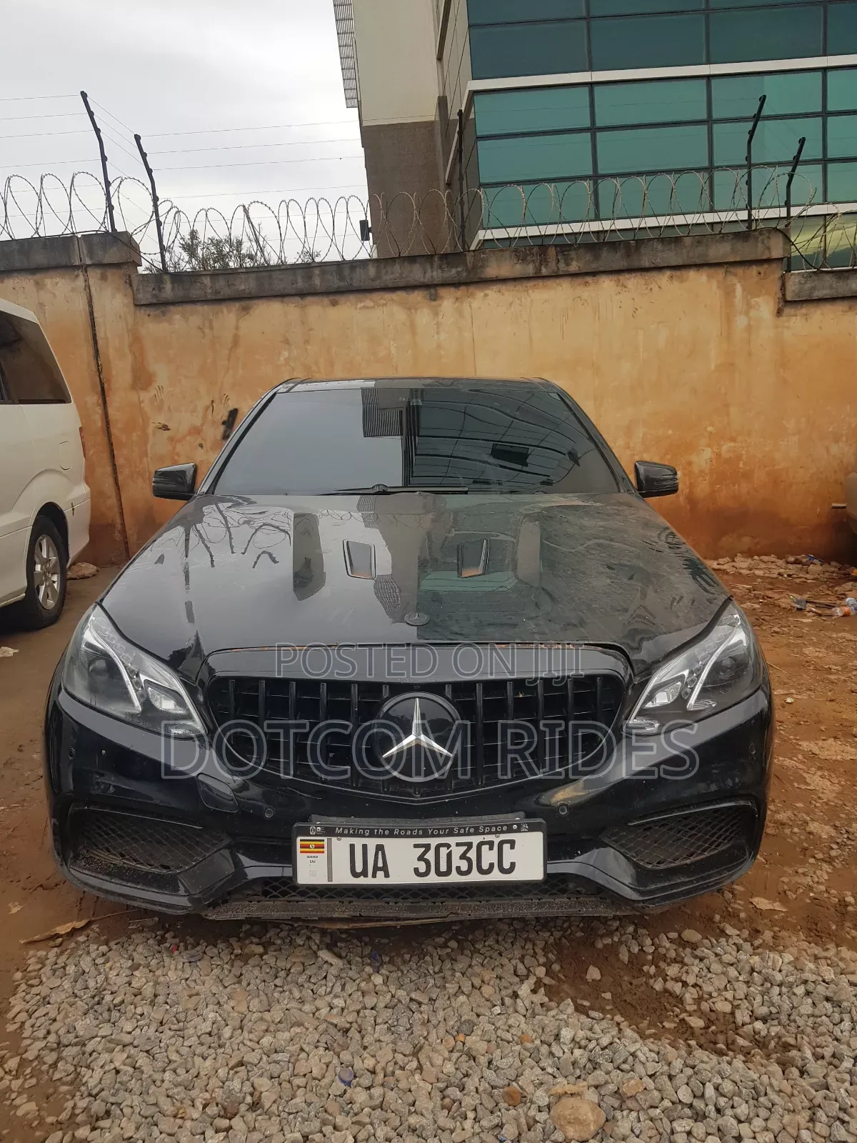 Mercedes-Benz E300 2013 Black
