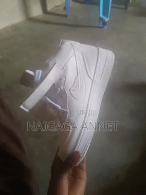 Nike Air Force 1