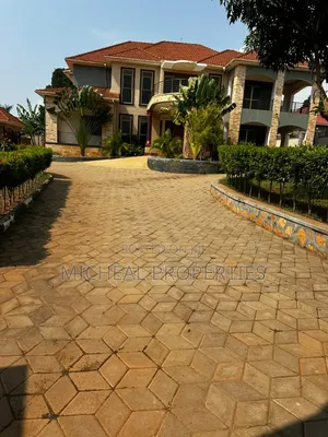7bdrm House in Kira Nakwero 1.5B, Wakiso / Wakiso for sale