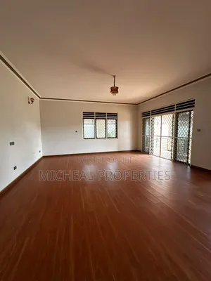 7bdrm House in Kira Nakwero 1.5B, Wakiso / Wakiso for sale