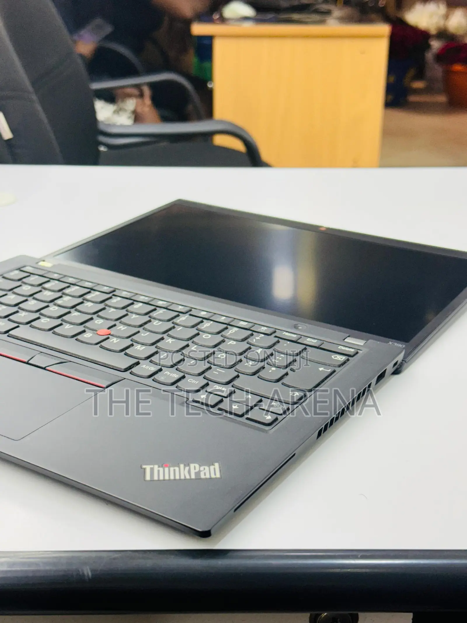 New Laptop Lenovo ThinkPad X390 8GB Intel Core i5 SSD 256GB