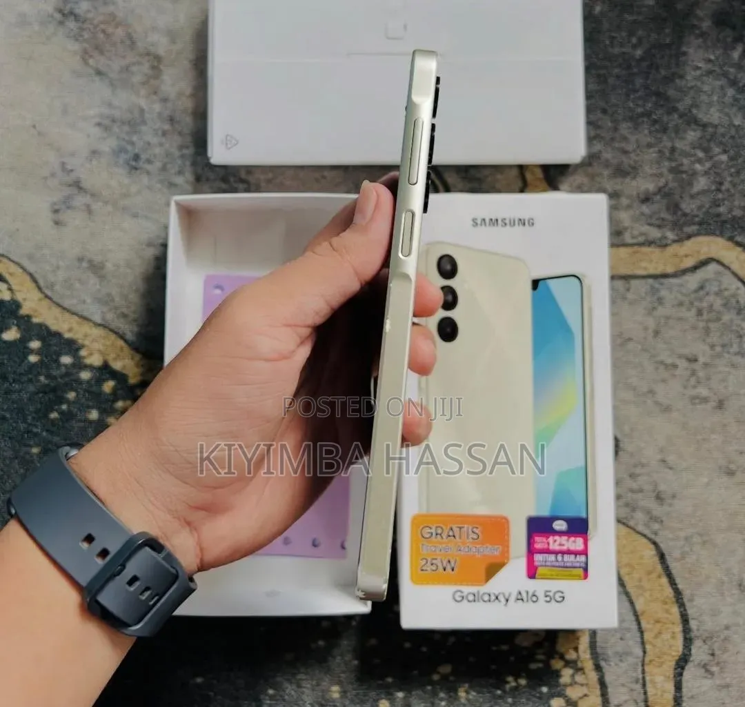 New Samsung Galaxy A16 5G 256 GB Gold