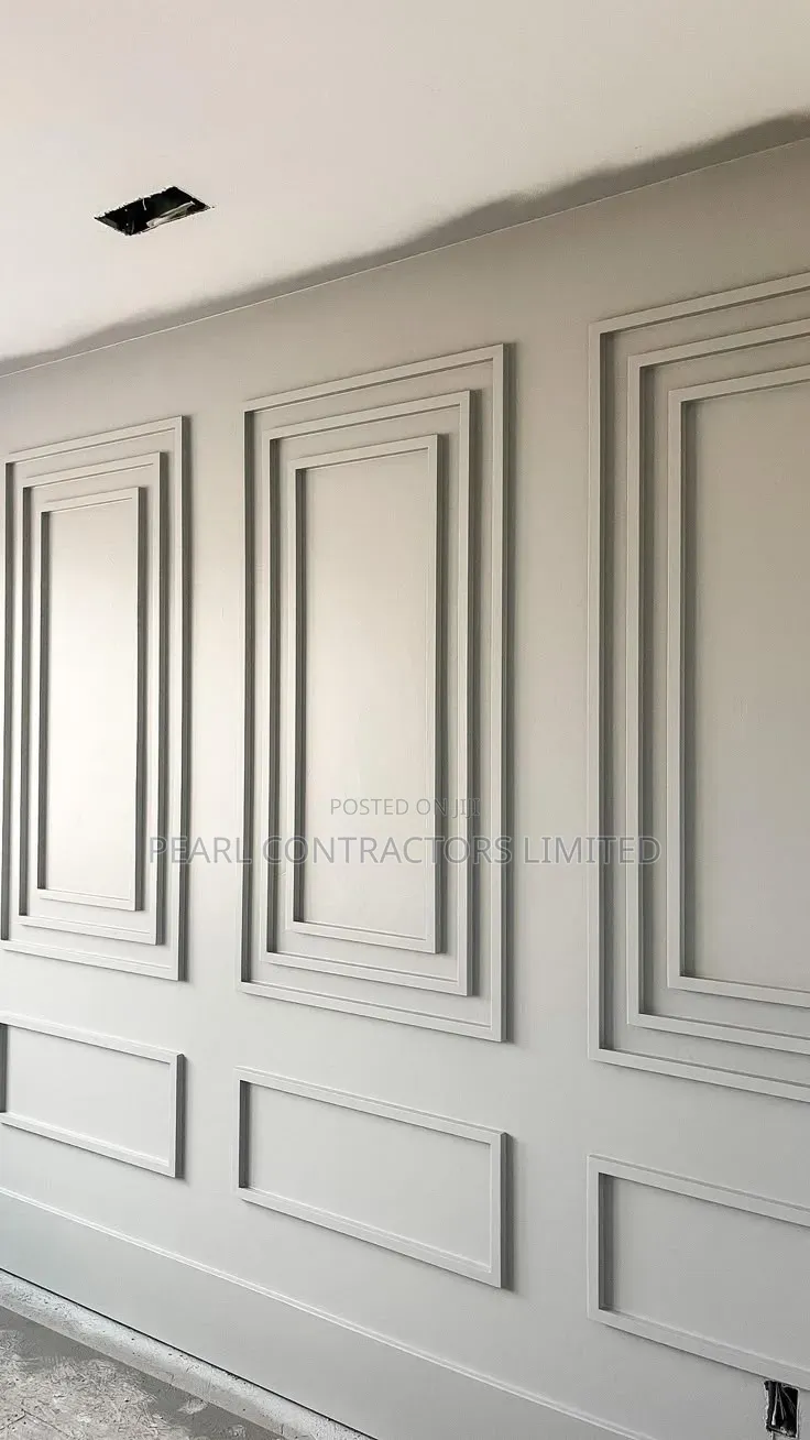 Mouldings Service and Wainscoting