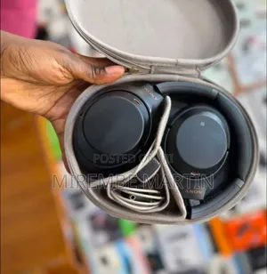 Sony XM3 Wireless Headphones With Case