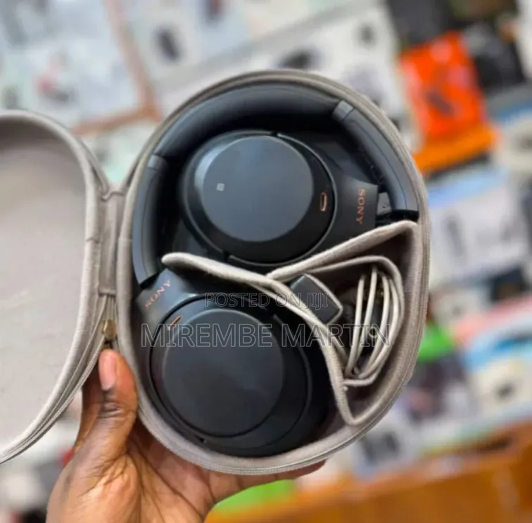 Sony XM3 Wireless Headphones With Case