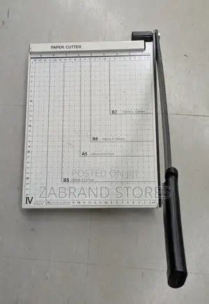 Guillotine Paper Cutter