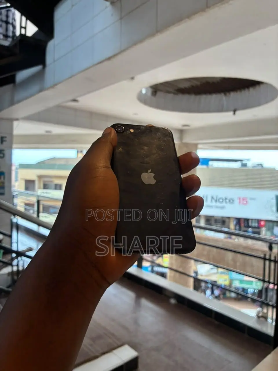 Apple iPhone SE (2020) 64 GB Black