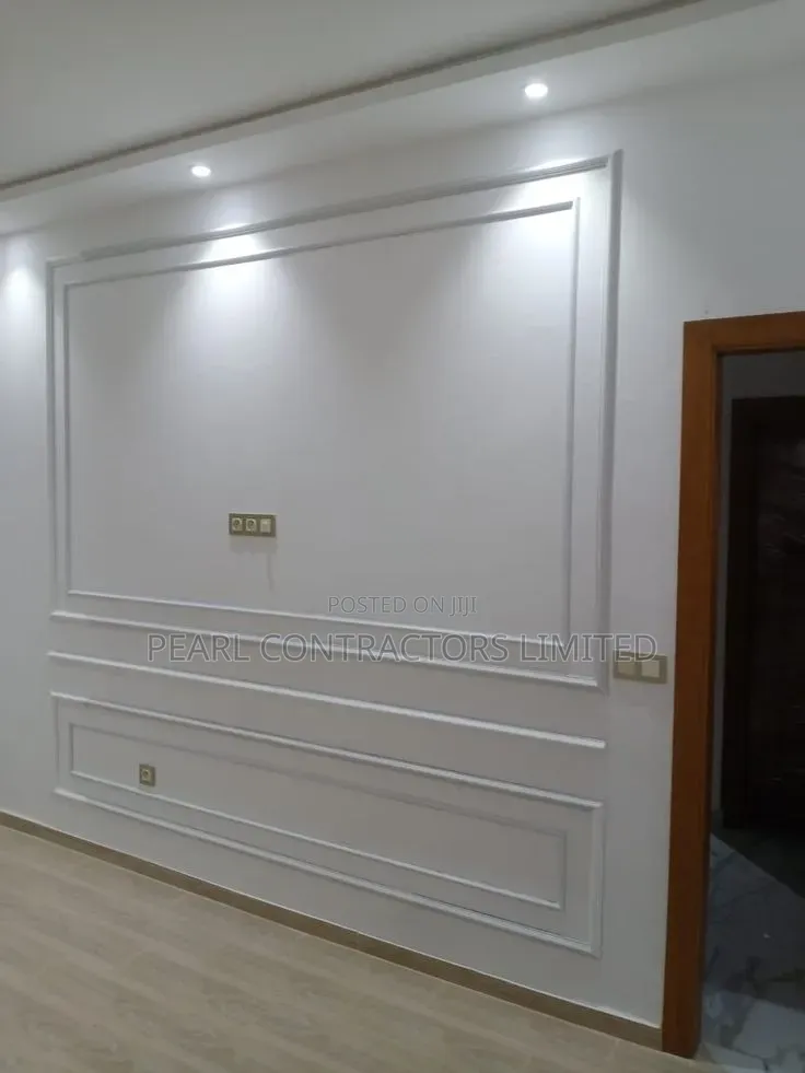 German Wall Moulding/Wainscoting and Wall Transform Services