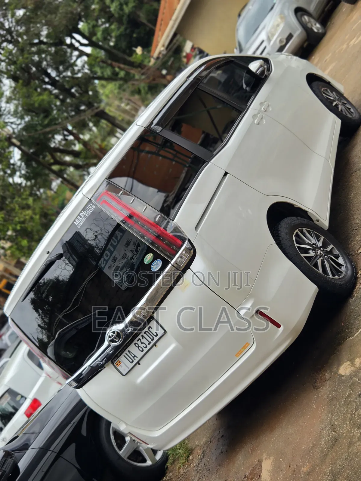 Toyota Noah 2.0 FWD (8 Seater) 2018 White