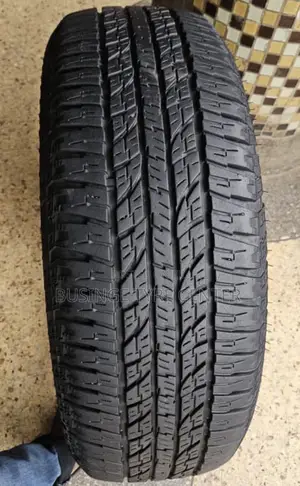 225/65r17 Geolander Yokohama Tires All Terrain a/T Good Condition