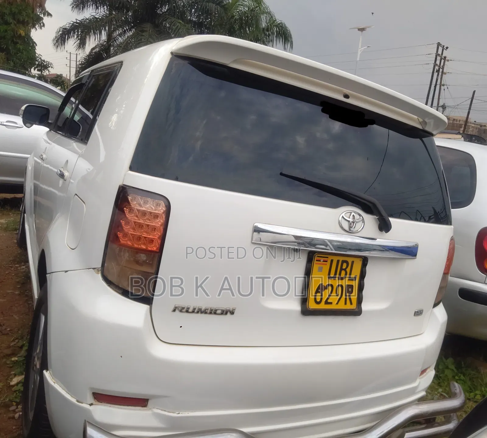 Toyota Corolla Rumion 2009 White