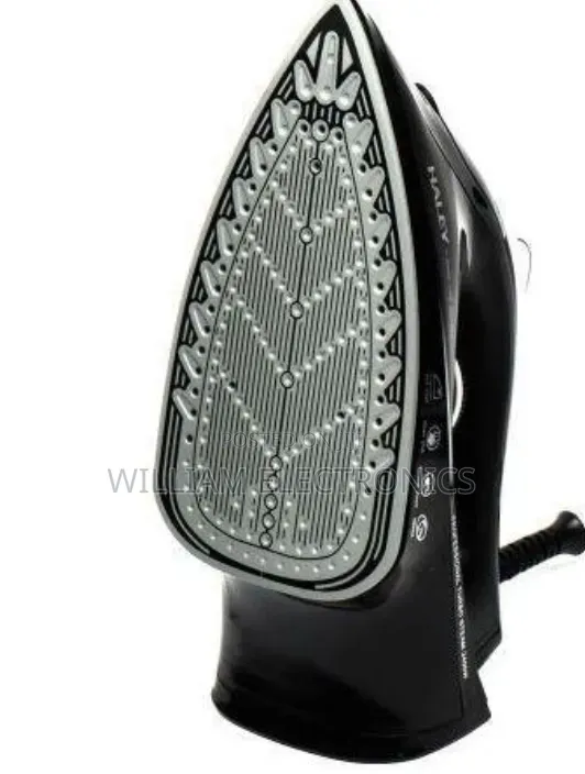 Black Saachi Steam Iron With Temperature Control Dail