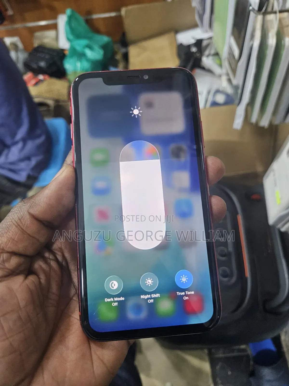 Apple iPhone 11 64 GB Red