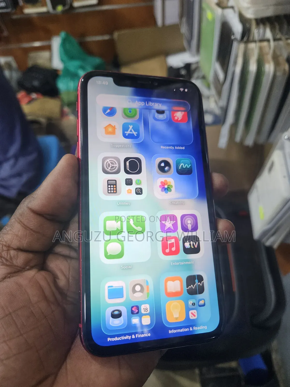Apple iPhone 11 64 GB Red