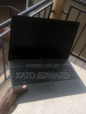 Laptop HP 255 G8 4GB AMD SSD 500GB