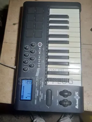 M Audio Axiom 25keys