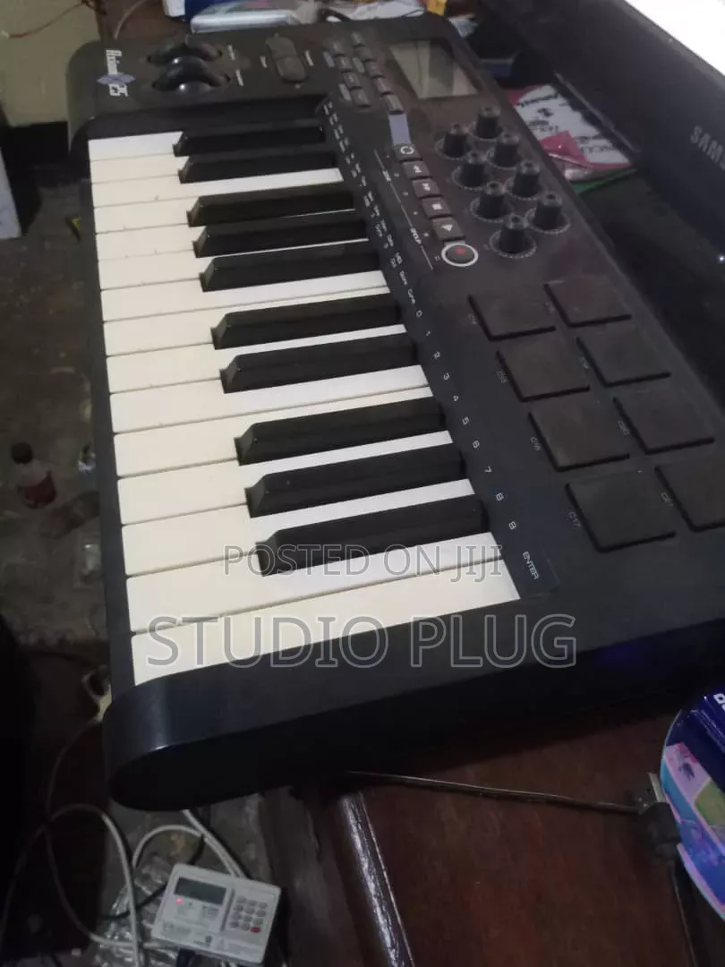 M Audio Axiom 25keys