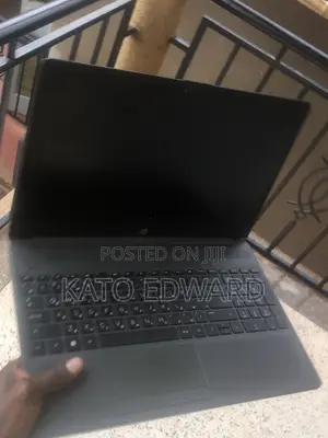 Laptop HP 255 G8 4GB AMD SSD 500GB