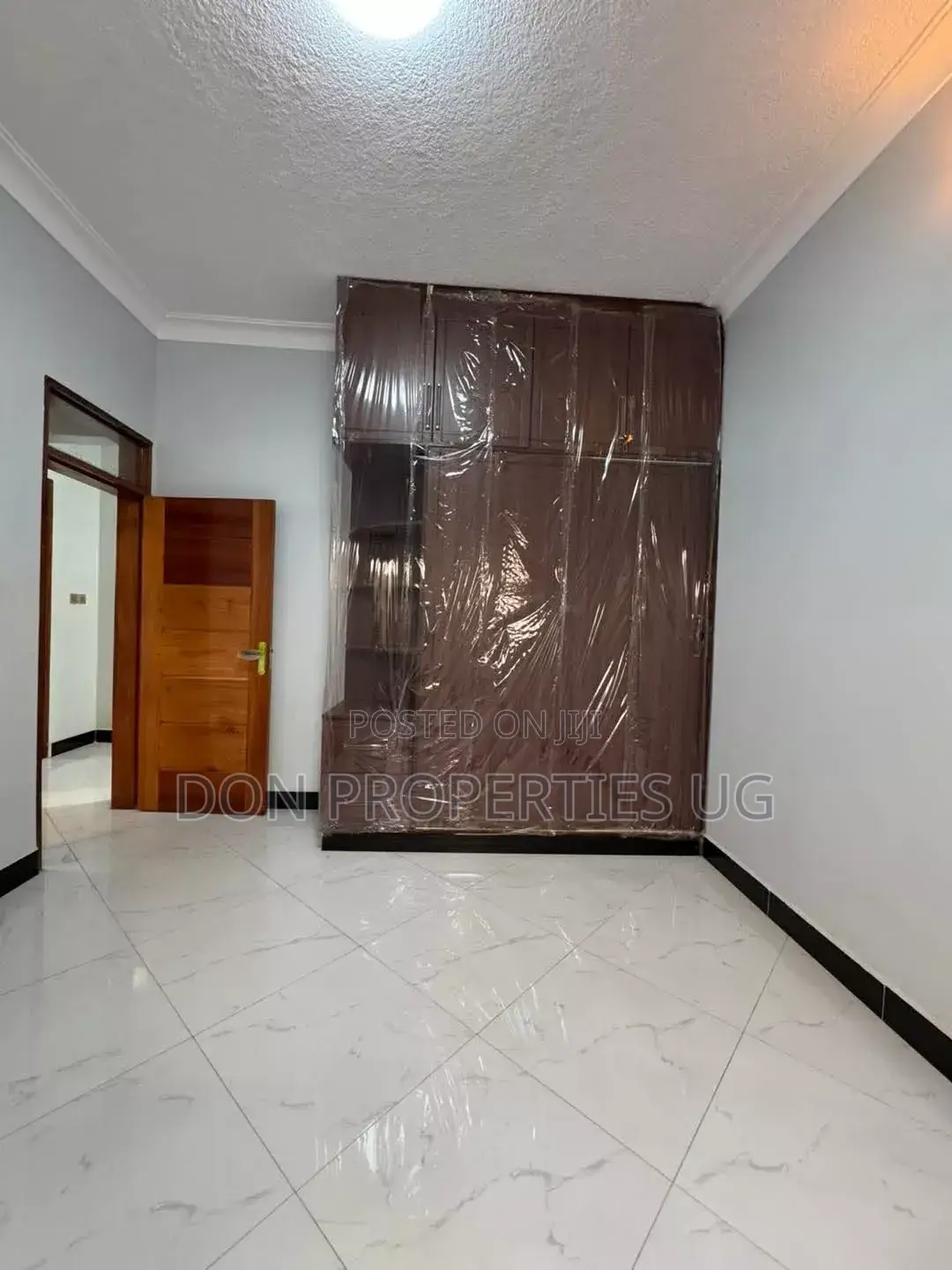 3bdrm Block of Flats in Kansanga, Central Division for rent