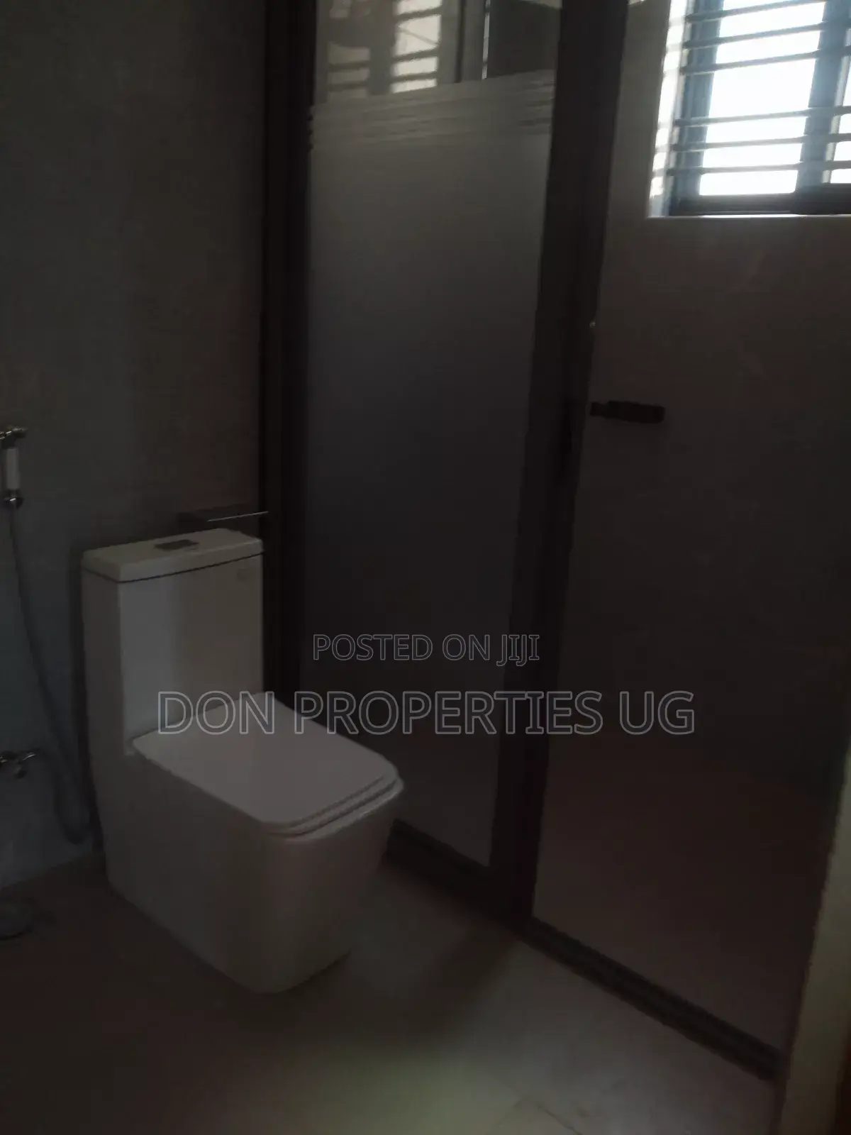 3bdrm Block of Flats in Kansanga, Central Division for rent