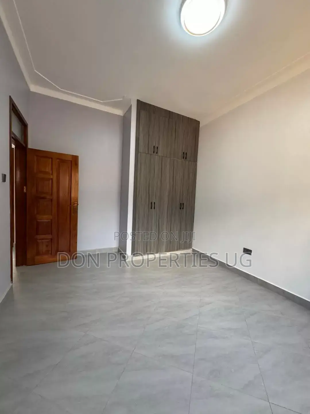 3bdrm Block of Flats in Muyenga Estate, Central Division for rent
