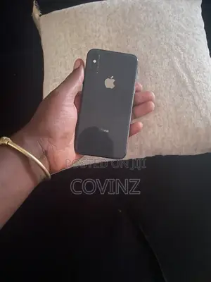 Apple iPhone XS 64 GB Black