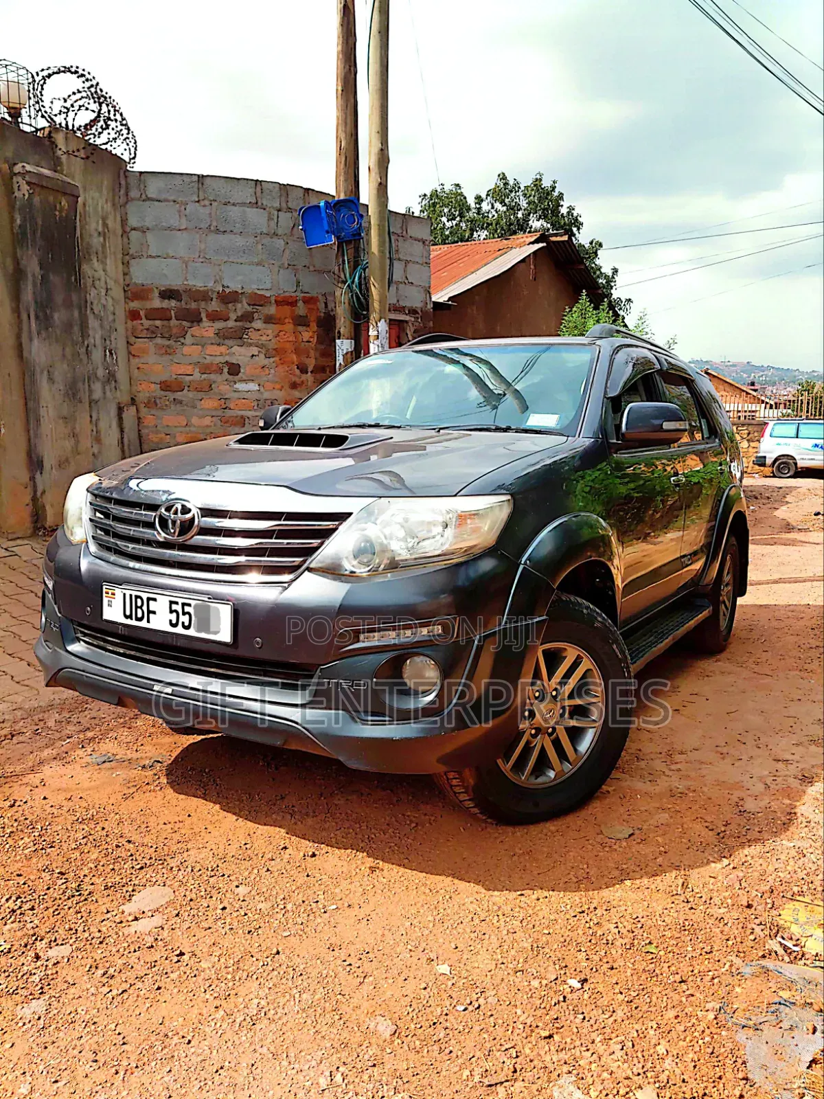 Toyota Fortuner 2013 Black