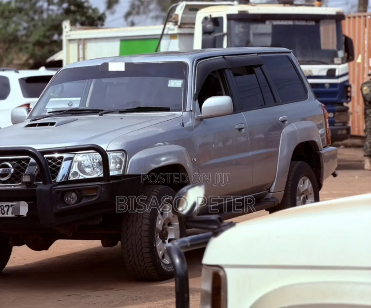 Nissan Patrol 2004 Silver