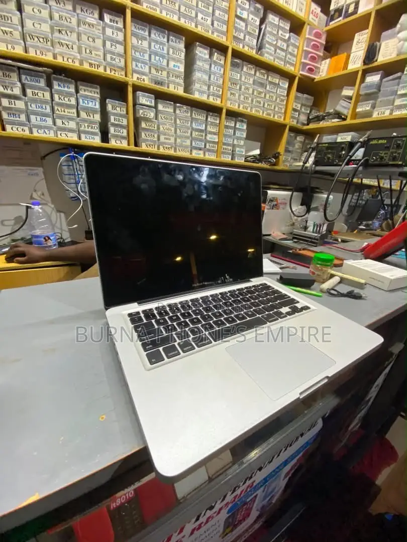 Laptop Apple MacBook Pro 2012 6GB Intel Core i7 SSD 256GB