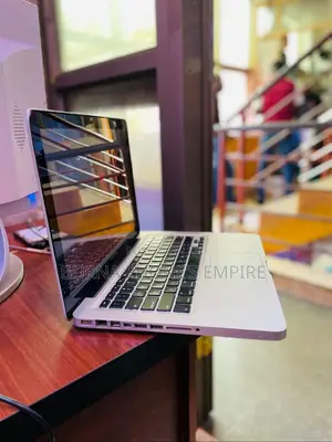 Laptop Apple MacBook Pro 2012 6GB Intel Core i7 SSD 256GB