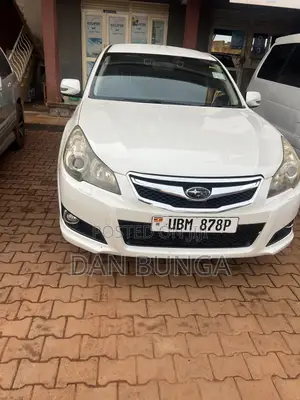 Subaru Legacy 2.0D Estate 2011 White