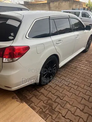 Subaru Legacy 2.0D Estate 2011 White