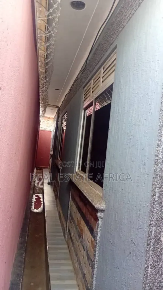 3bdrm House in Drupo Estate, Kawempe for sale
