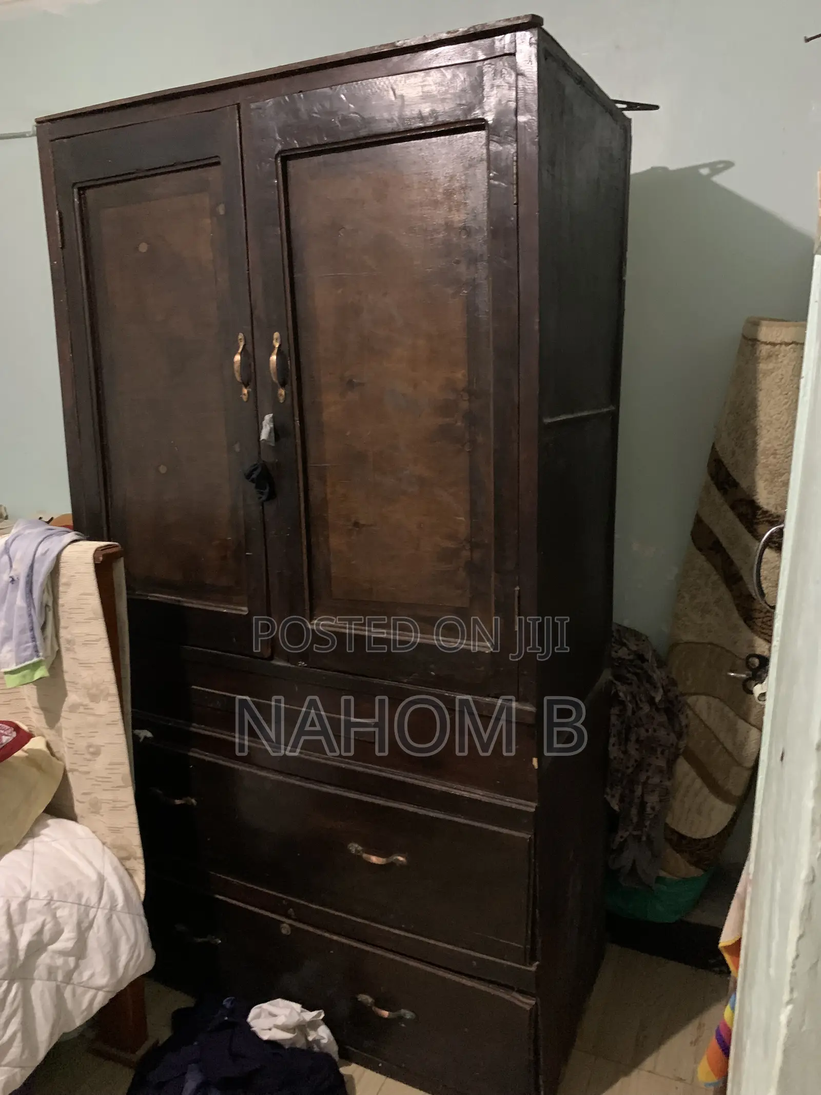 Solid Wooden Double Door Wardrobe With Drawers