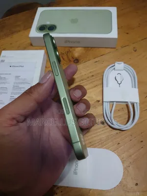New Apple iPhone 17 256 GB Green