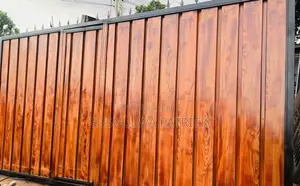 Fourteen Sliding Gate