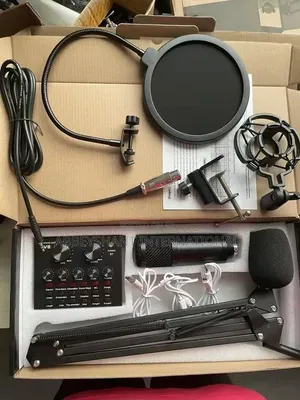 Condenser Microphone Kit V8 Live Sound Card Microphone