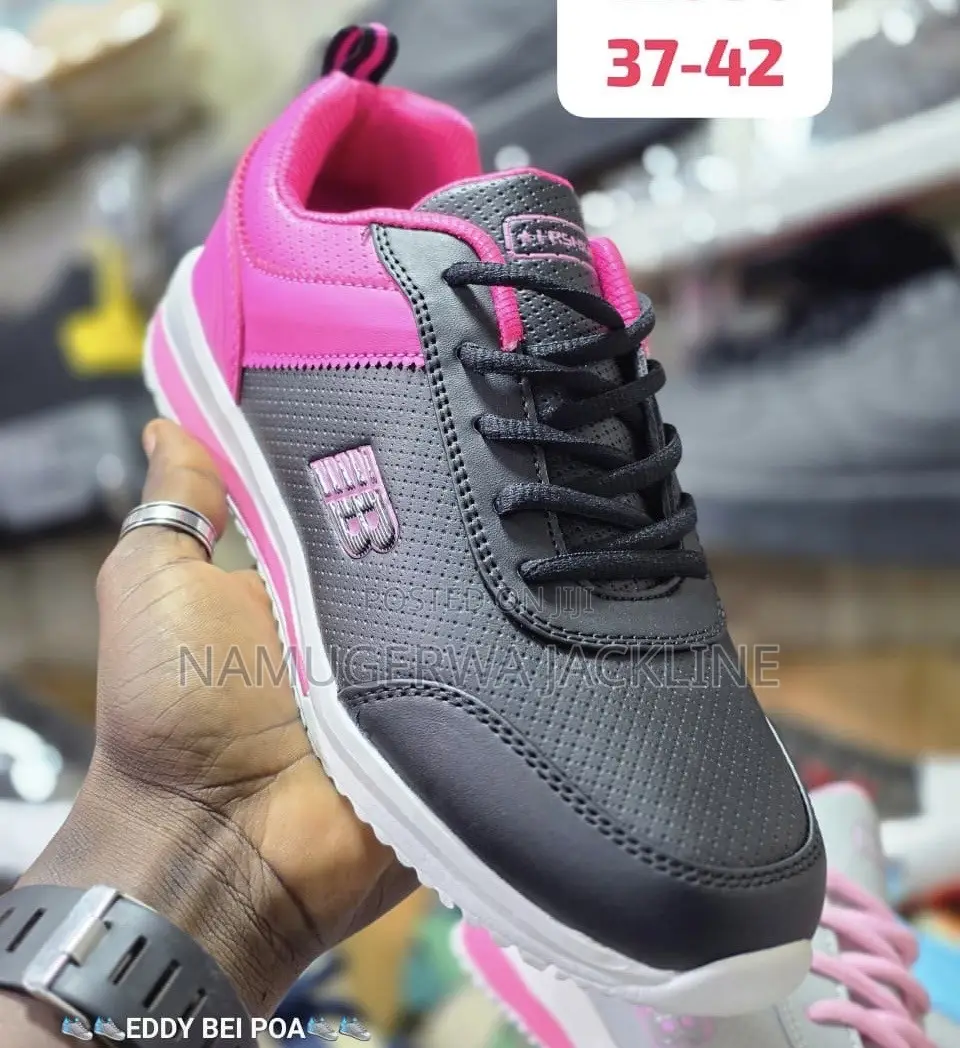 Lady’s Fashion Sneakers