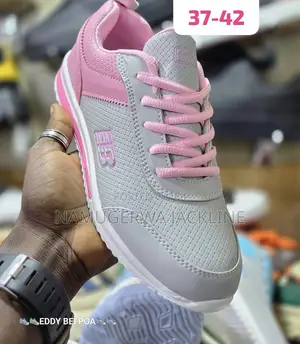 Lady’s Fashion Sneakers