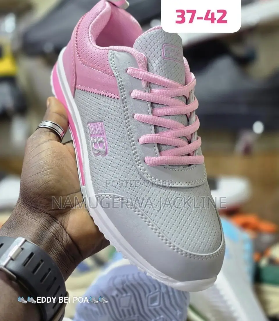 Lady’s Fashion Sneakers