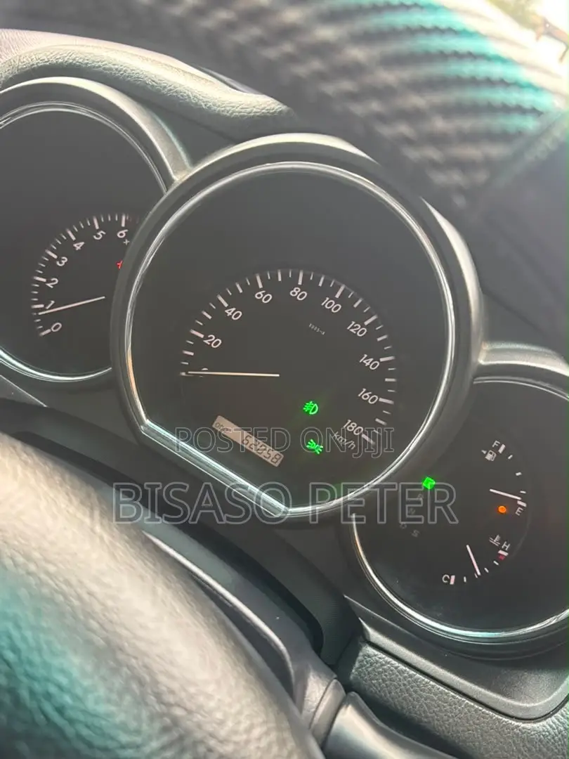 Toyota Harrier 2010 Silver