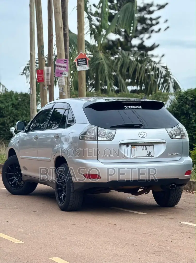 Toyota Harrier 2010 Silver