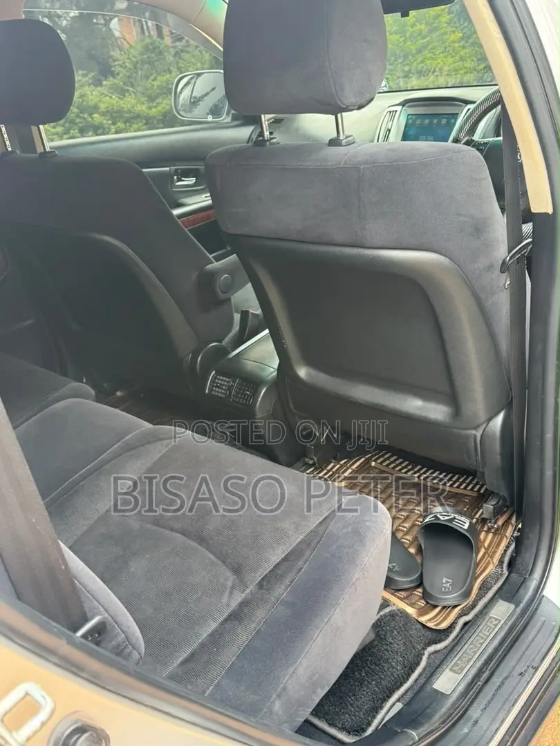 Toyota Harrier 2010 Silver