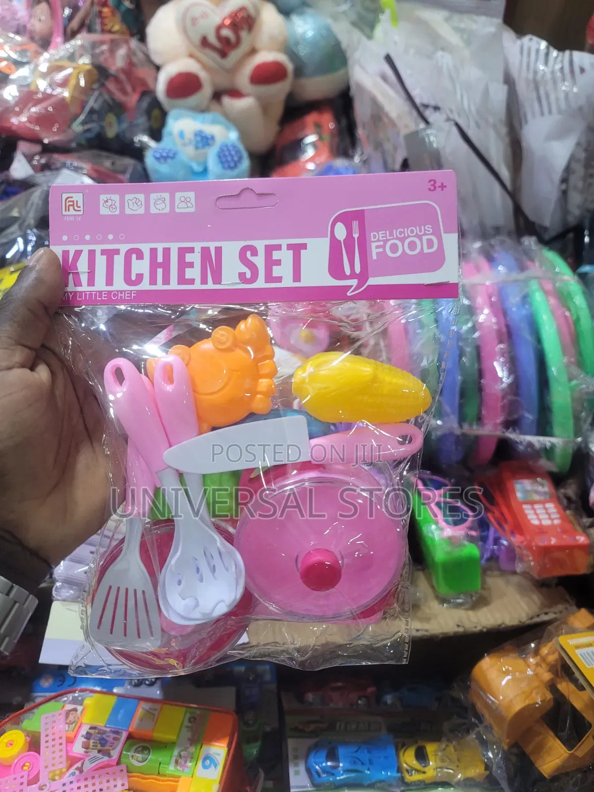 Children's Plastic Kitchen Play Set Featuring Pink Cookware